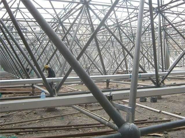 乌兰察布盘点螺栓球网架对选材方面的4点要求